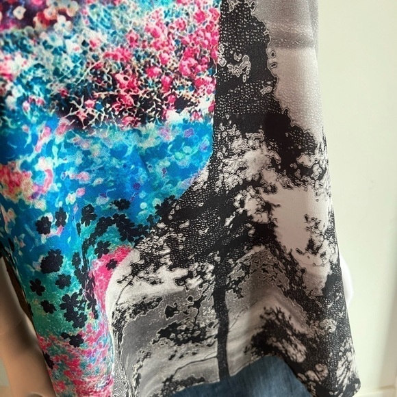 BOBEAU | Long Sleeve Tee with Floral and Trees Abstract Graphic - Picture 2 of 4